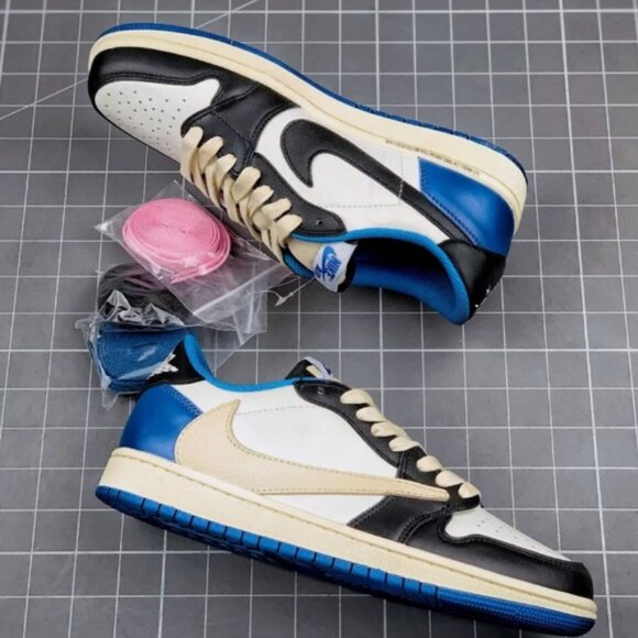 Travis Scott x AJ 1 Retro Low OG SP Fragment White Blue Daily - Picture 7 of 10